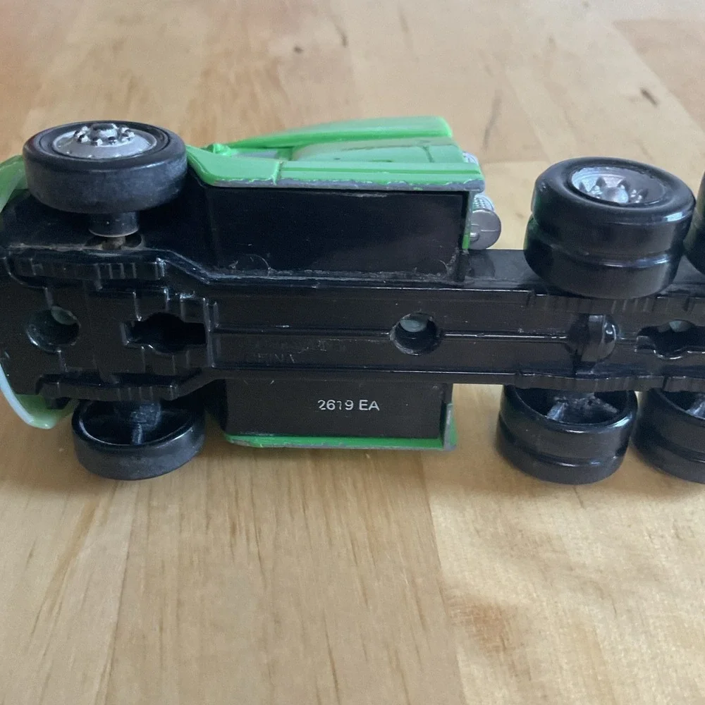 Disney Pixar‎ Cars. Chick Hicks Hostile Takeover Bank Semi Cab